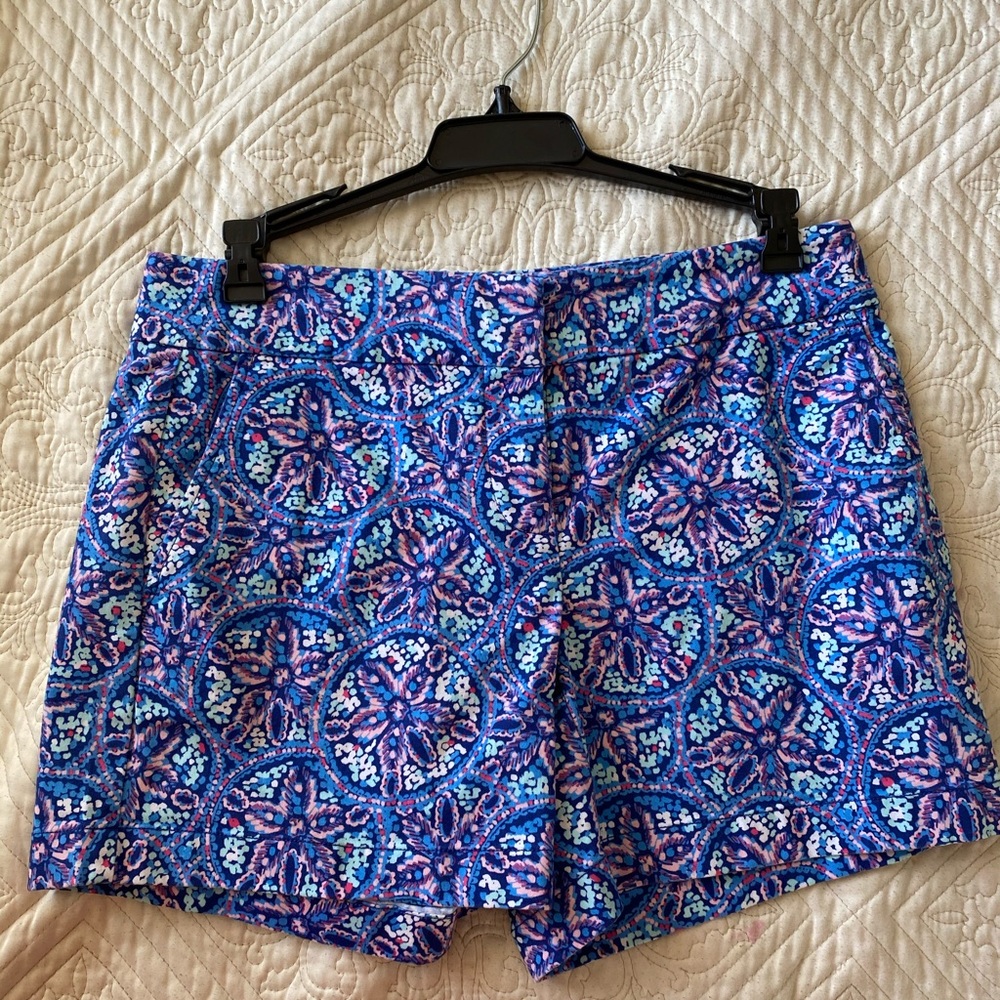 Vineyard Vines shorts